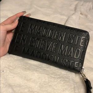 Brand new never used Steve Madden wallet